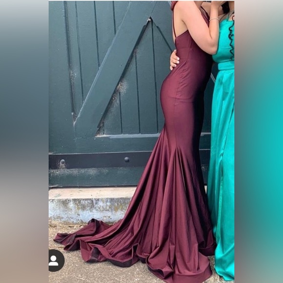 Jessica Angel Gown - Picture 1 of 8